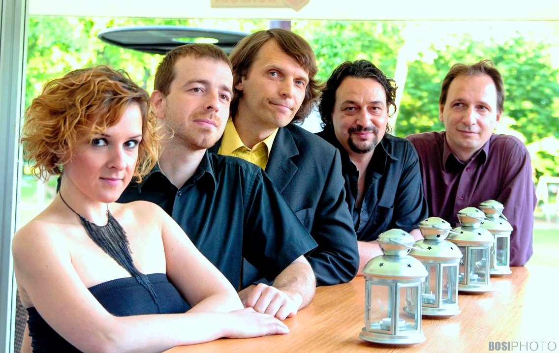 Forrás: http://musicboxzenekar.hu/